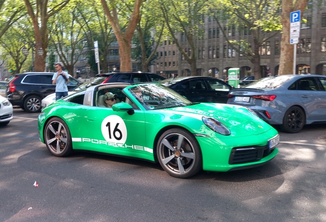 Porsche 992 Targa 4S MkI Heritage Design Edition