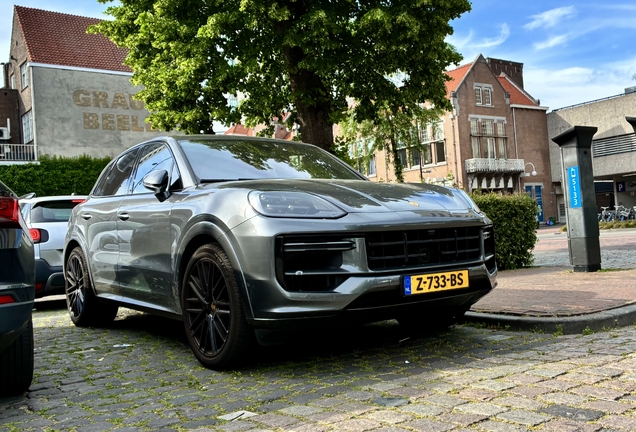 Porsche 9YA Cayenne Turbo E-Hybrid