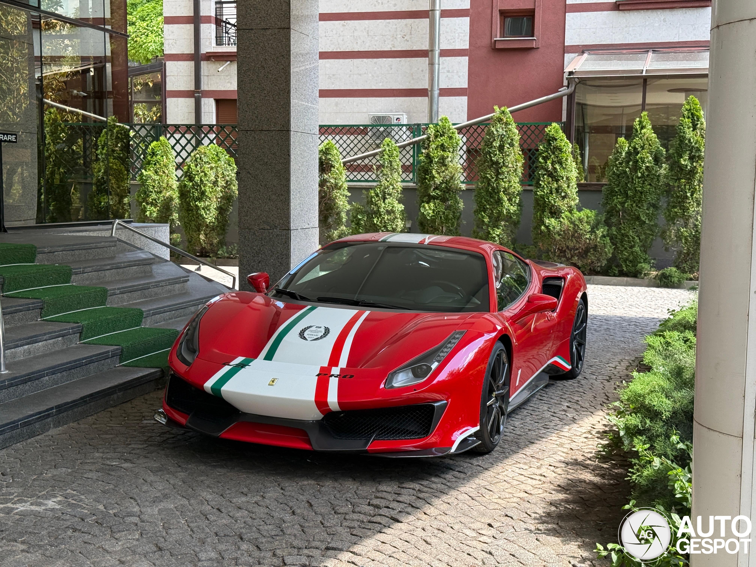 Ferrari 488 Pista Piloti