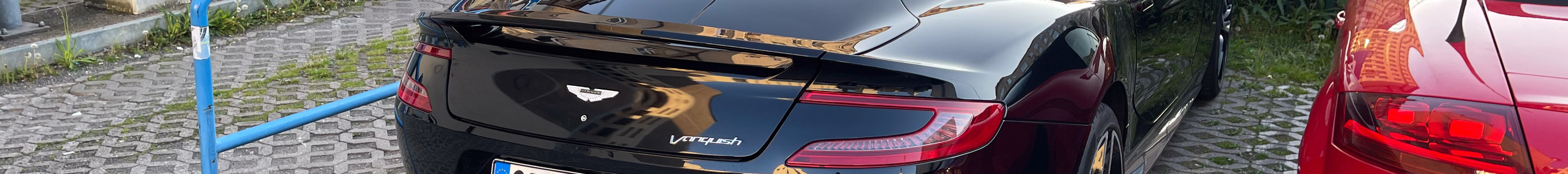 Aston Martin Vanquish 2013