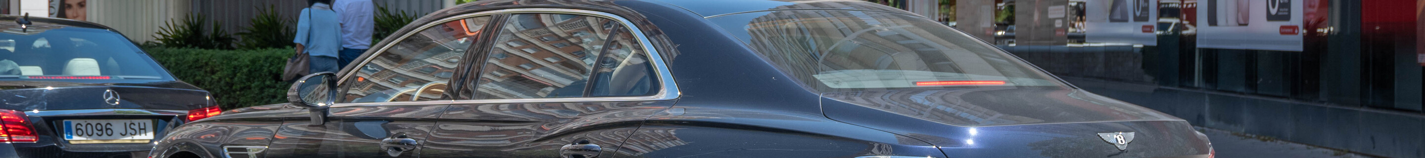 Bentley Flying Spur V8 2021