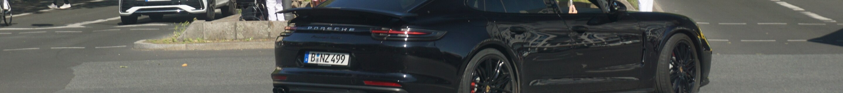 Porsche 971 Panamera Turbo MkI