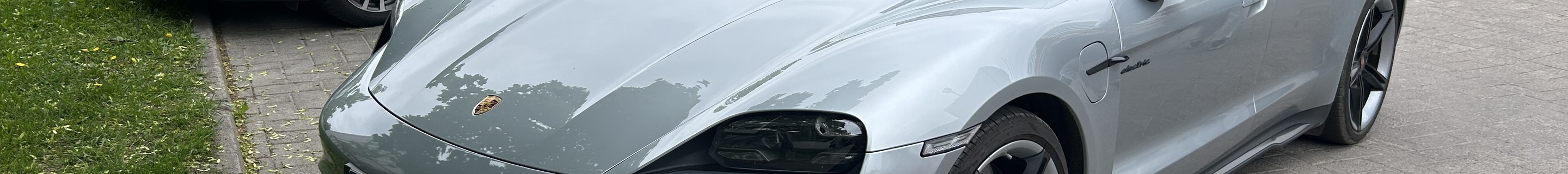 Porsche Taycan Turbo S MkI