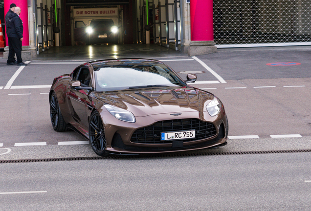 Aston Martin DB12