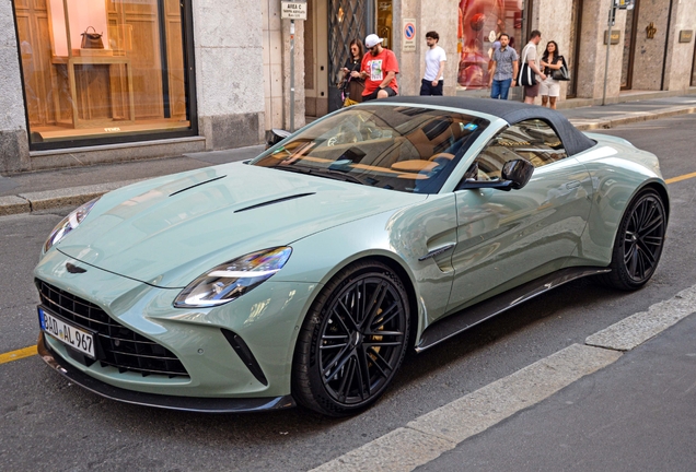 Aston Martin V8 Vantage Roadster 2025
