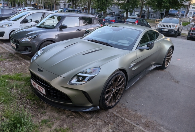 Aston Martin Vantage 2024