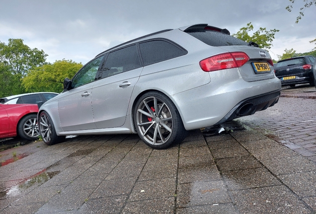 Audi RS4 Avant B8