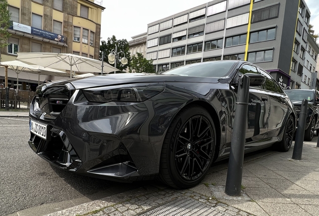 BMW M5 G90
