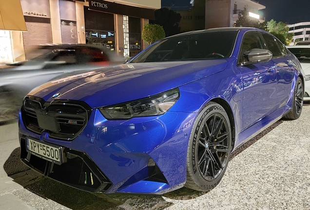 BMW M5 G90