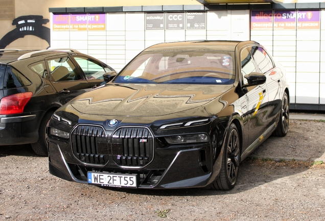 BMW M760e xDrive