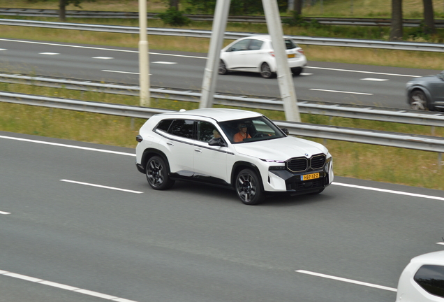 BMW XM G09