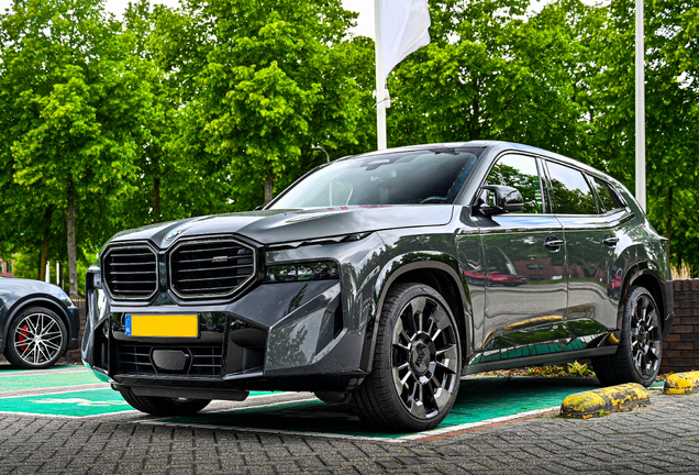 BMW XM G09
