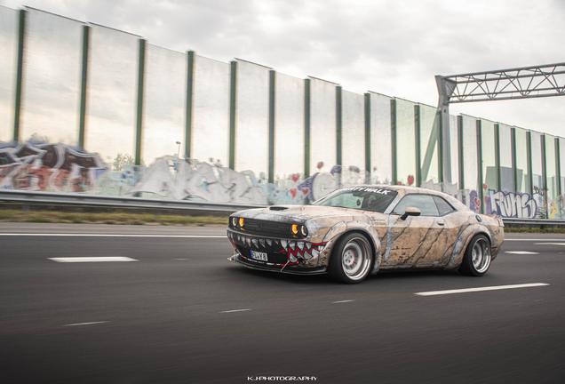 Dodge Challenger SRT Hellcat Liberty Walk Widebody