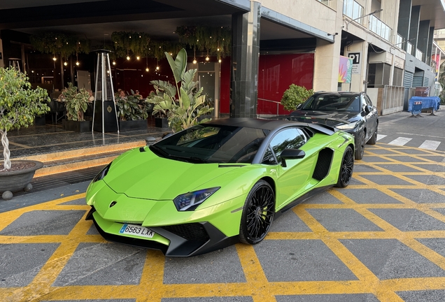 Lamborghini Aventador LP750-4 SuperVeloce