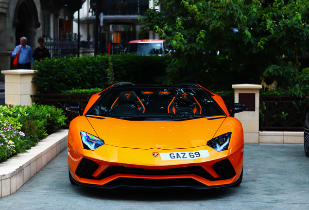 Lamborghini Aventador S LP740-4 Roadster