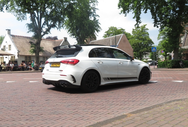 Mercedes-AMG A 45 W177