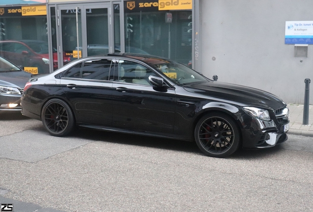 Mercedes-AMG E 63 S W213
