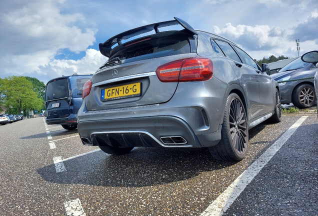 Mercedes-AMG GLA 45 X156 2017