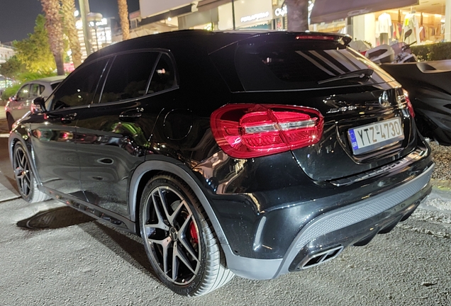 Mercedes-AMG GLA 45 X156