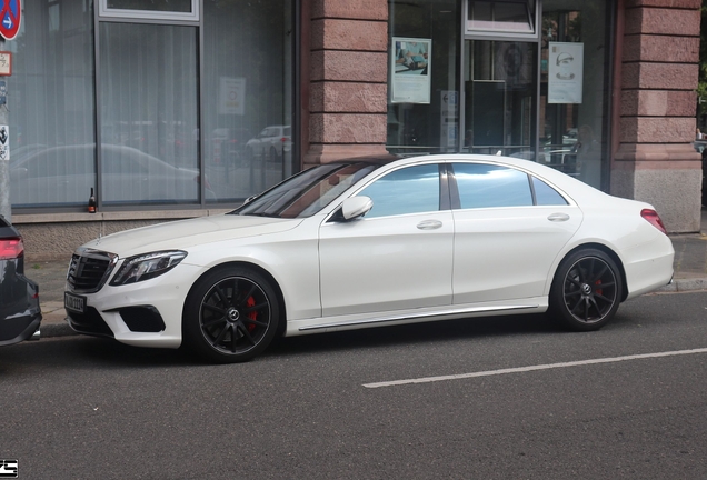 Mercedes-AMG S 63 V222