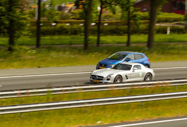 Mercedes-Benz SLS AMG