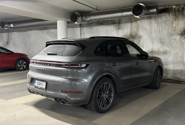 Porsche 9YA Cayenne Turbo E-Hybrid