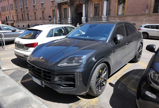 Porsche Cayenne Coupé Turbo E-Hybrid