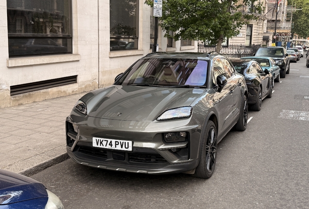 Porsche Macan EV Turbo