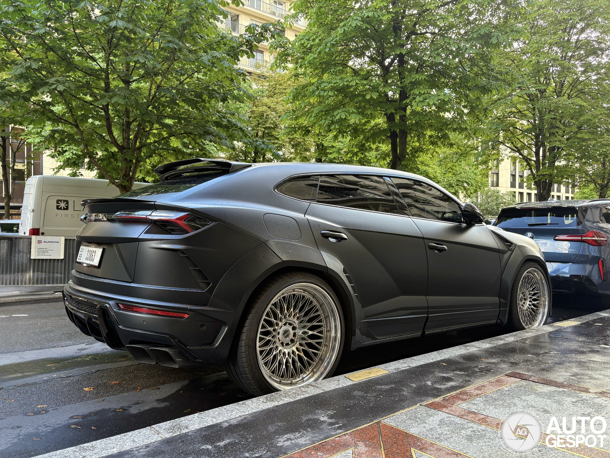 His & Hers: Duo van opgefokte Lamborghini's