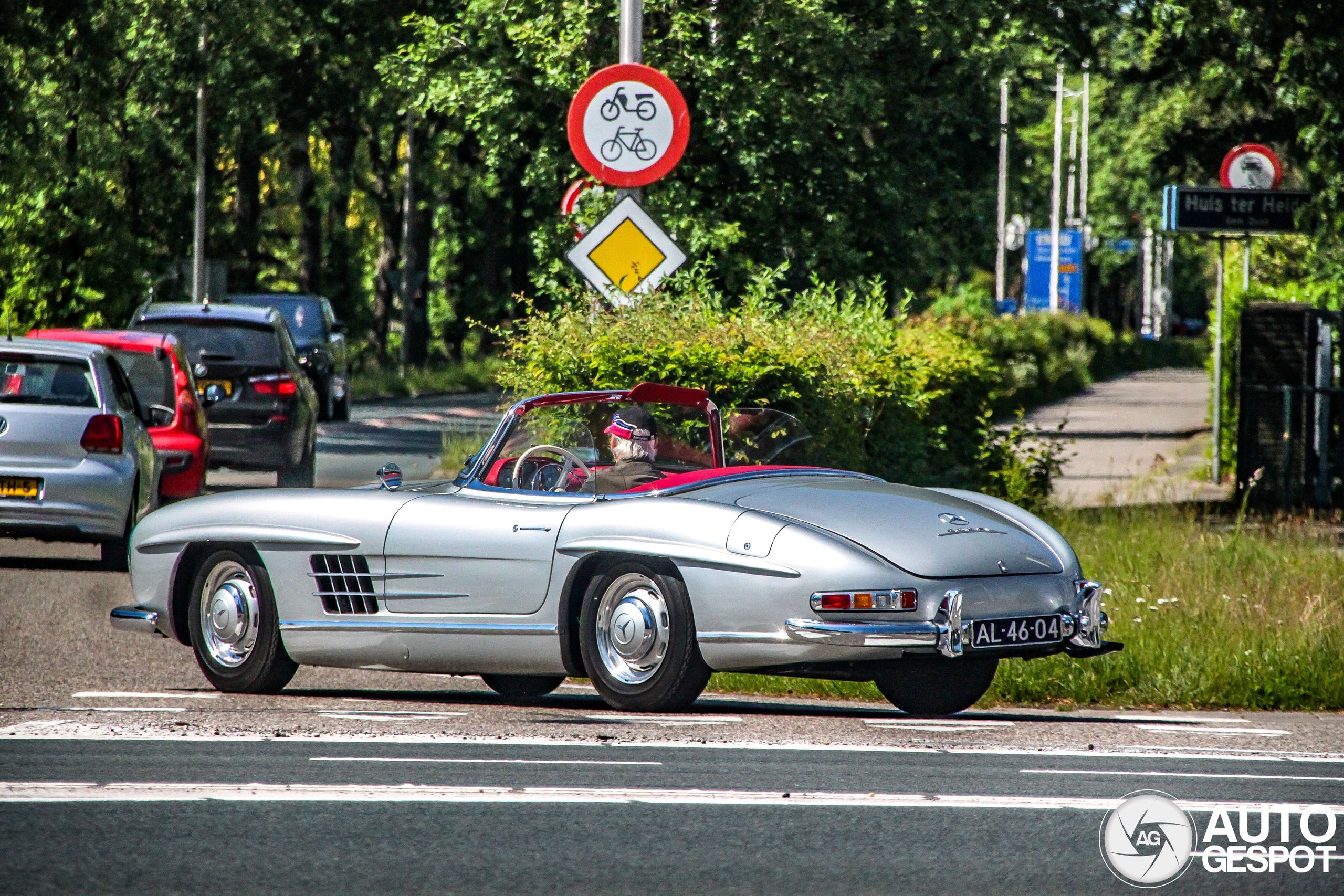Mercedes-Benz 300SL Roadster