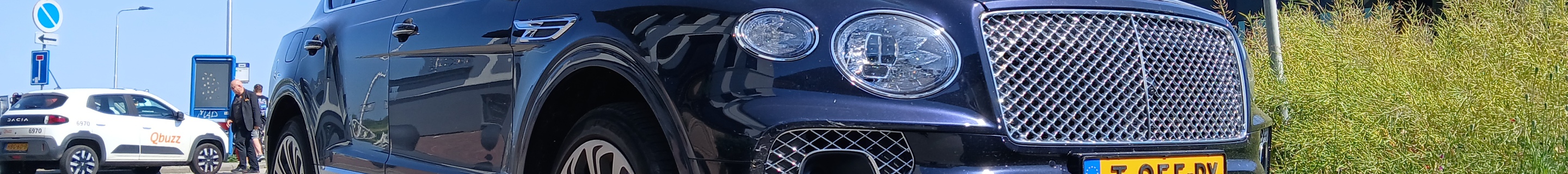 Bentley Bentayga Azure