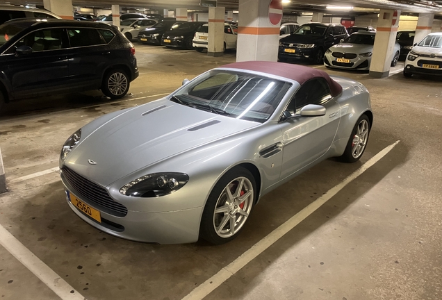 Aston Martin V8 Vantage Roadster