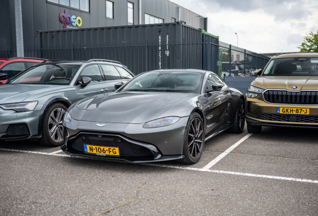 Aston Martin V8 Vantage 2018