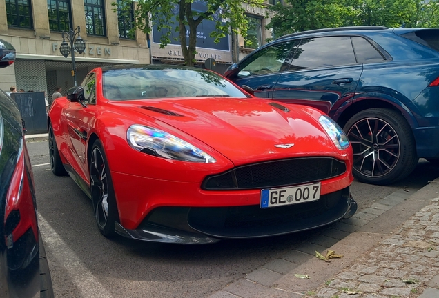 Aston Martin Vanquish S 2017