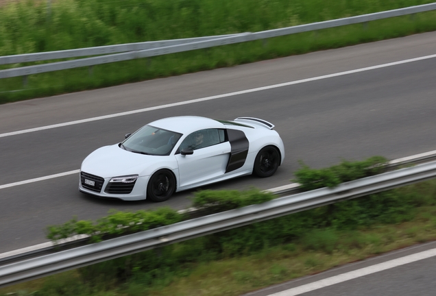 Audi R8 V10 Plus 2013