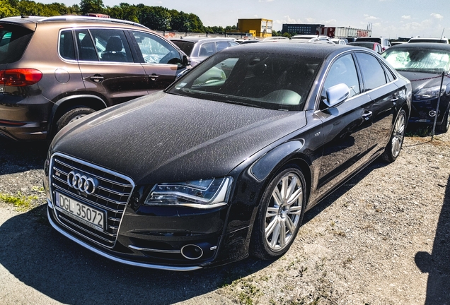 Audi S8 D4