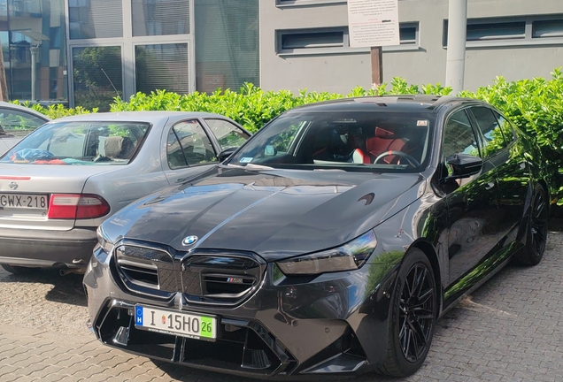 BMW M5 G90