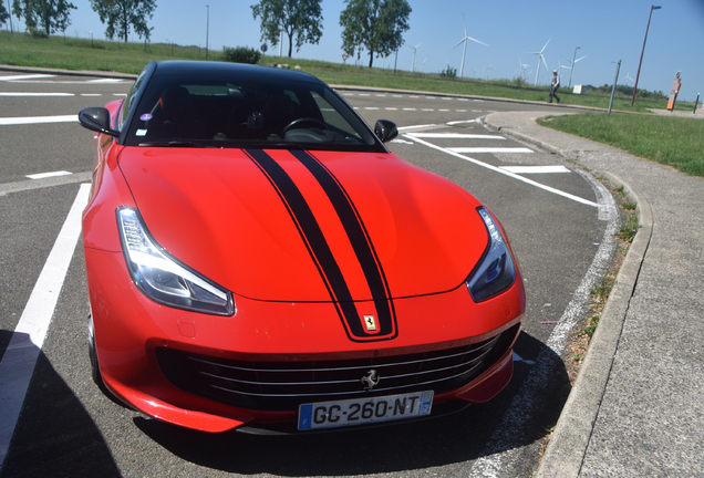 Ferrari GTC4Lusso