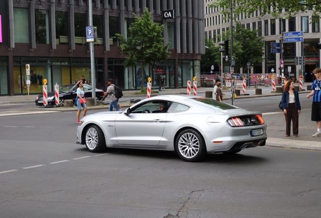 Ford Mustang GT 2015