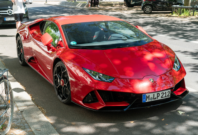 Lamborghini Huracán LP640-4 EVO