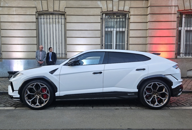 Lamborghini Urus Performante