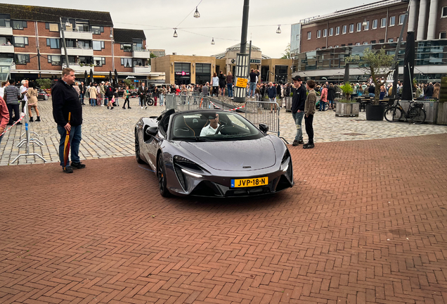McLaren Artura Spider