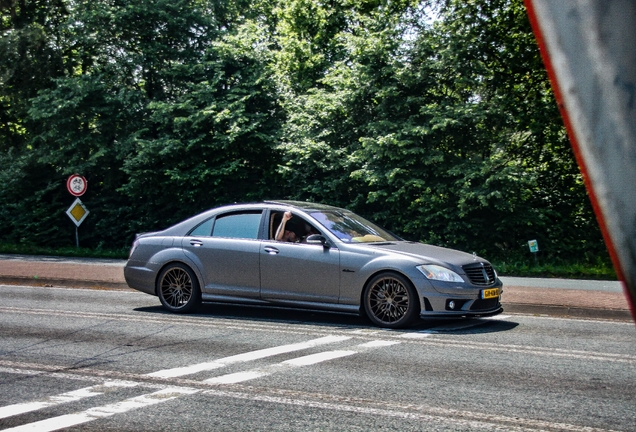 Mercedes-Benz S 63 AMG W221 2010