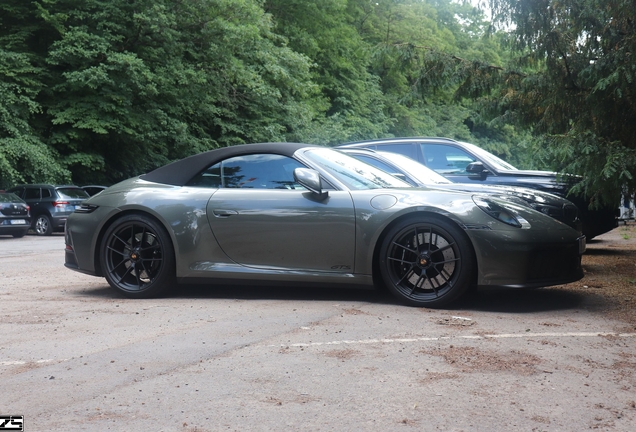 Porsche 992 Carrera 4 GTS Cabriolet MkII