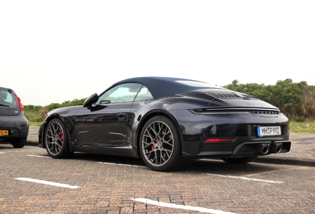 Porsche 992 Carrera 4 GTS Cabriolet MkII