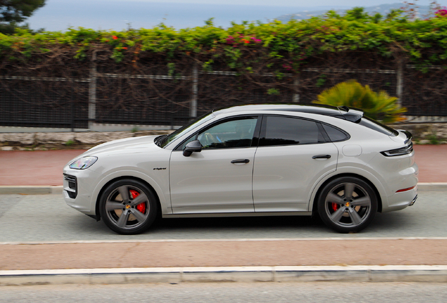 Porsche Cayenne Coupé Turbo E-Hybrid