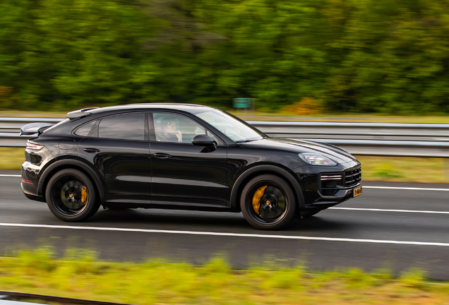Porsche Cayenne Coupé Turbo E-Hybrid