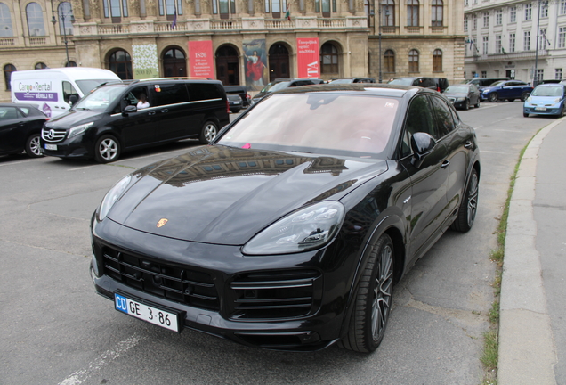 Porsche Cayenne Coupé Turbo S E-Hybrid