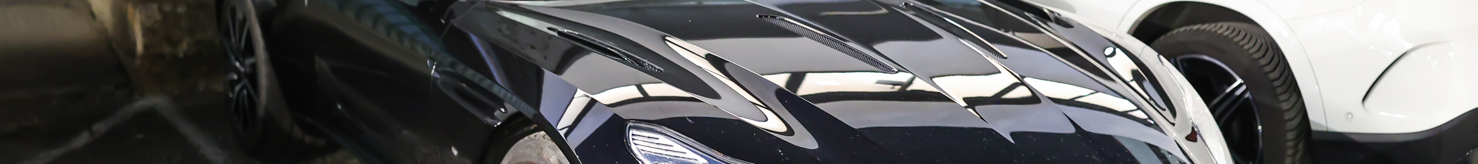 Aston Martin DB11
