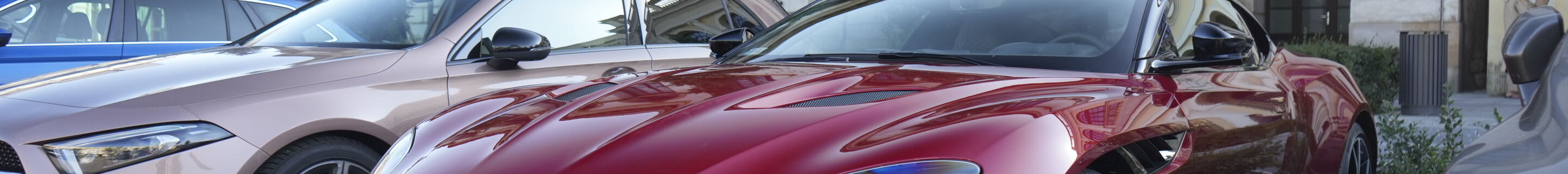 Aston Martin DBS Superleggera